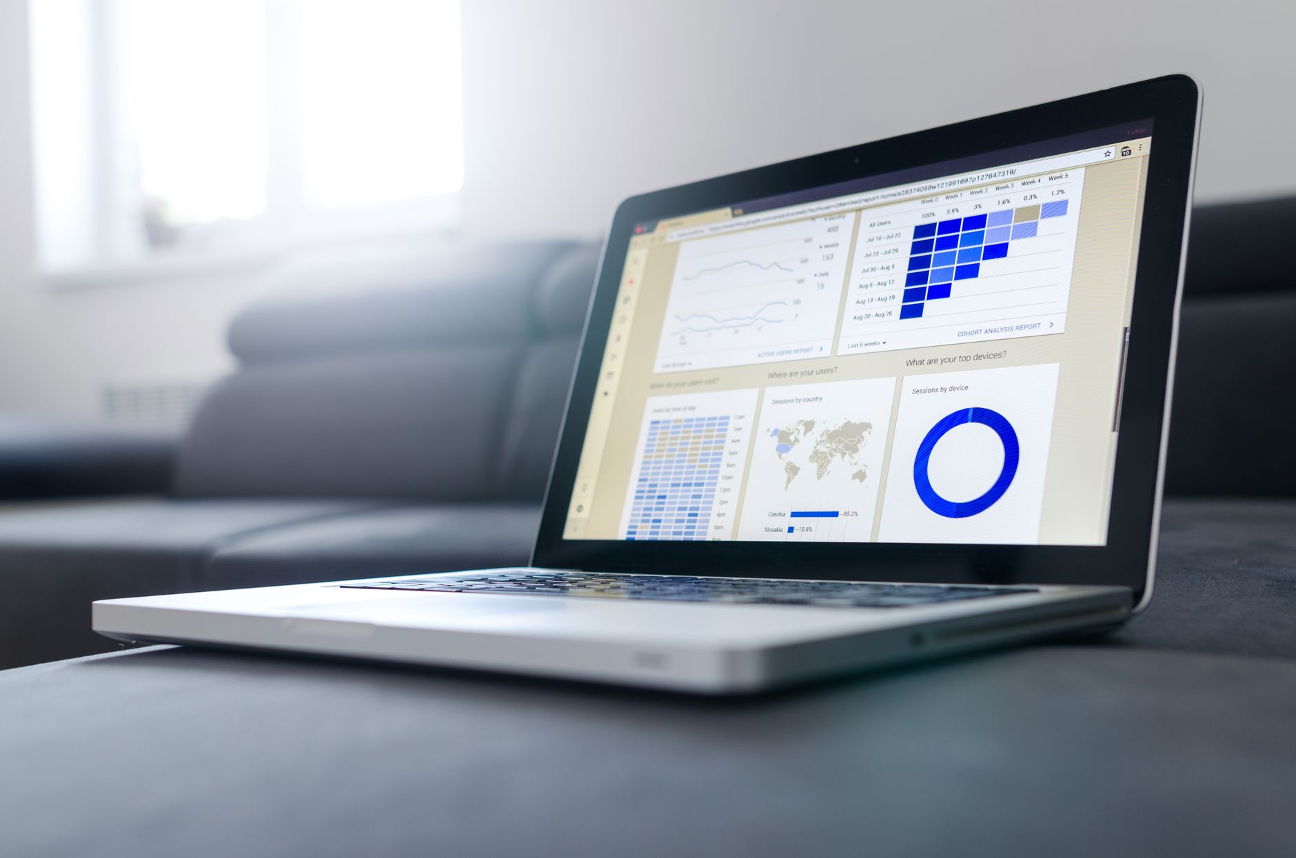 Choisir une formation SEO pour les moteurs IA exige de regarder au-delà des prompts